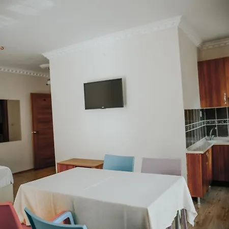 Bahri Uzungoel トラブゾン